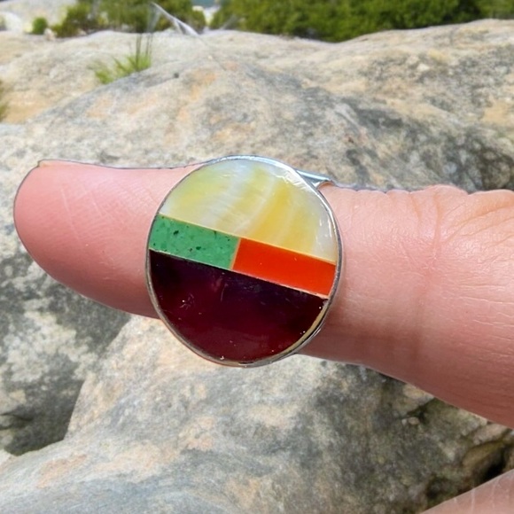🌺Artisan Sterling & Inlaid Stone Ring - Picture 6 of 13